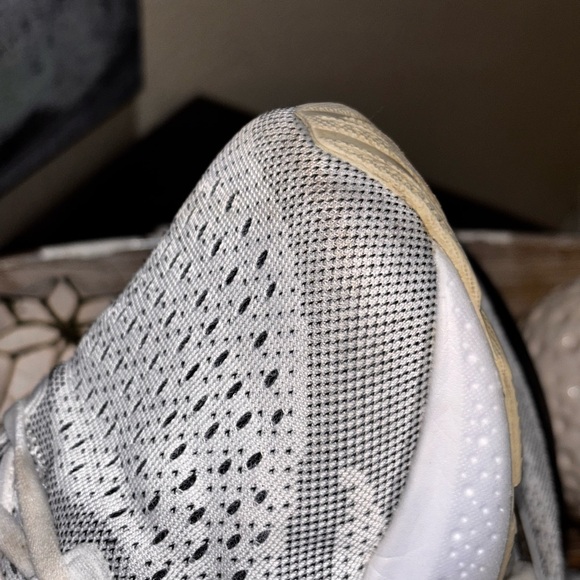 Brooks Adrenaline GTS 24 running shoes SZ 11.5 - Picture 14 of 15